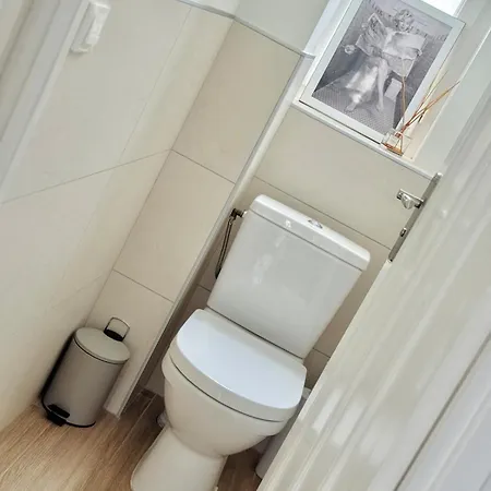 דירה Bright & Charming Flat - 50qm Ferrer קאן