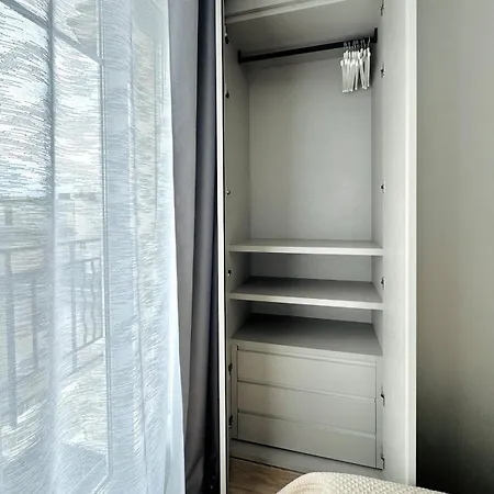 Bright & Charming Flat - 50qm Ferrer *