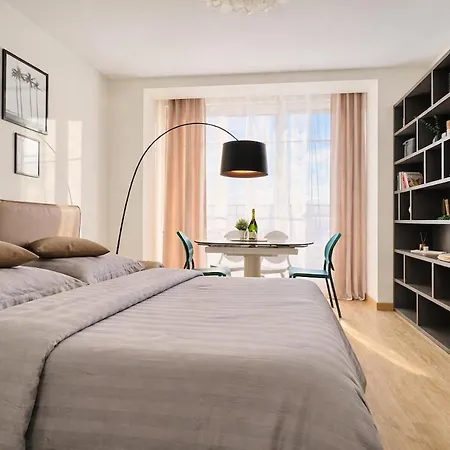 Bright & Charming Flat - 50qm Ferrer *