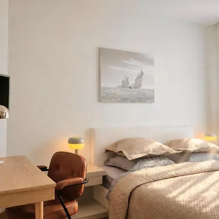 Bright & Charming Flat - 50qm Ferrer *