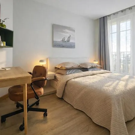 Bright & Charming Flat - 50qm Ferrer